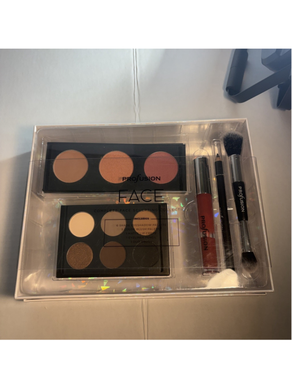 Profusion Complete Face Sculpting Collection Makeup Kit Set New